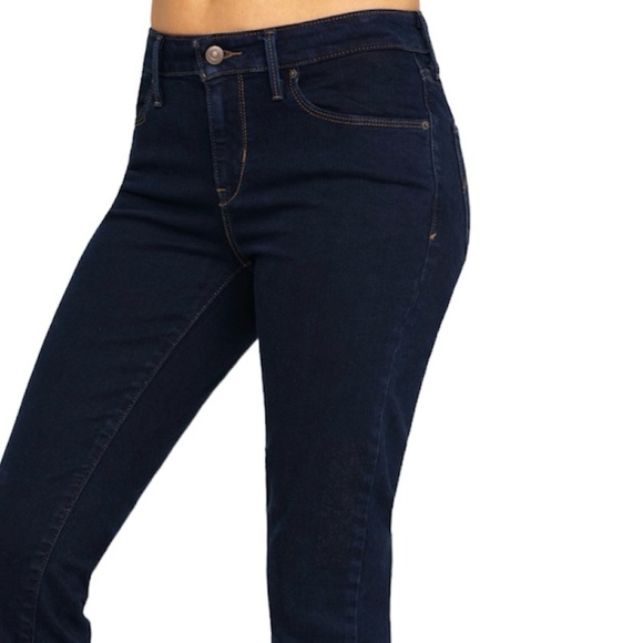 NWT Levi’s Women’s Classic Mid Rise Skinny Jeans Size 8 - Picture 4 of 16